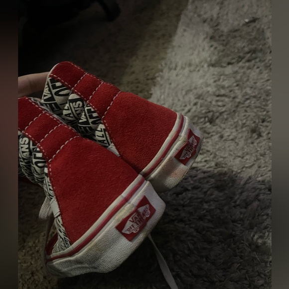 Red high top old fashion vans, good condition worn a few times - Picture 3 of 3